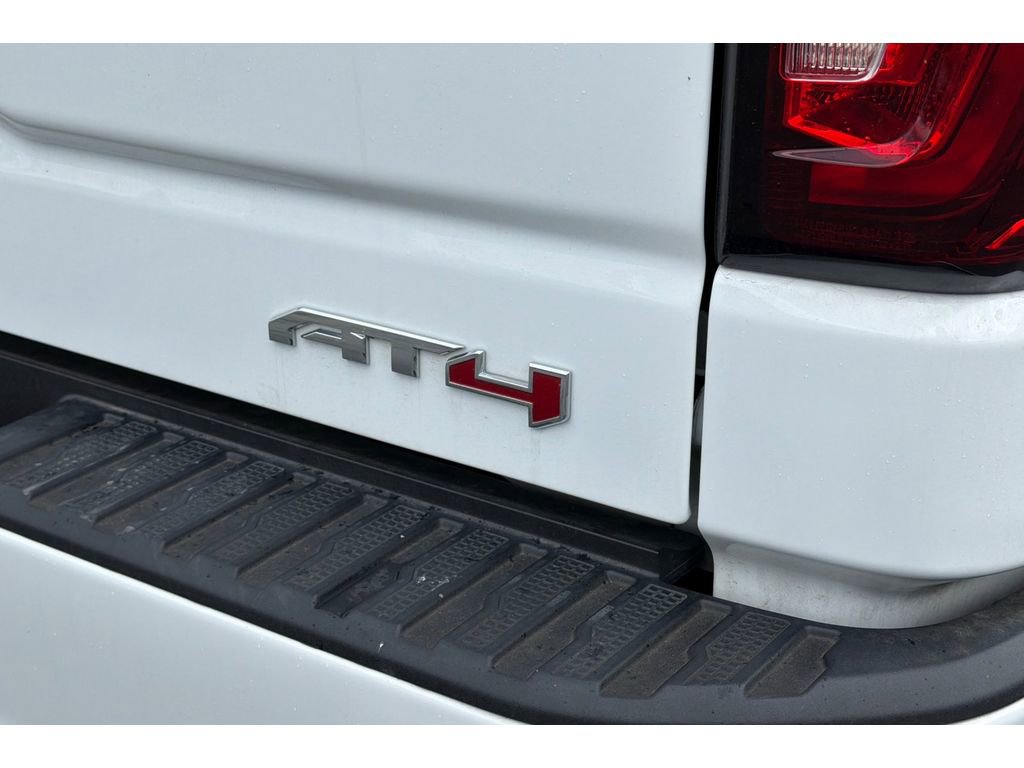 Used 2023 GMC Sierra 1500 AT4 w/ AT4 Premium Package image 7