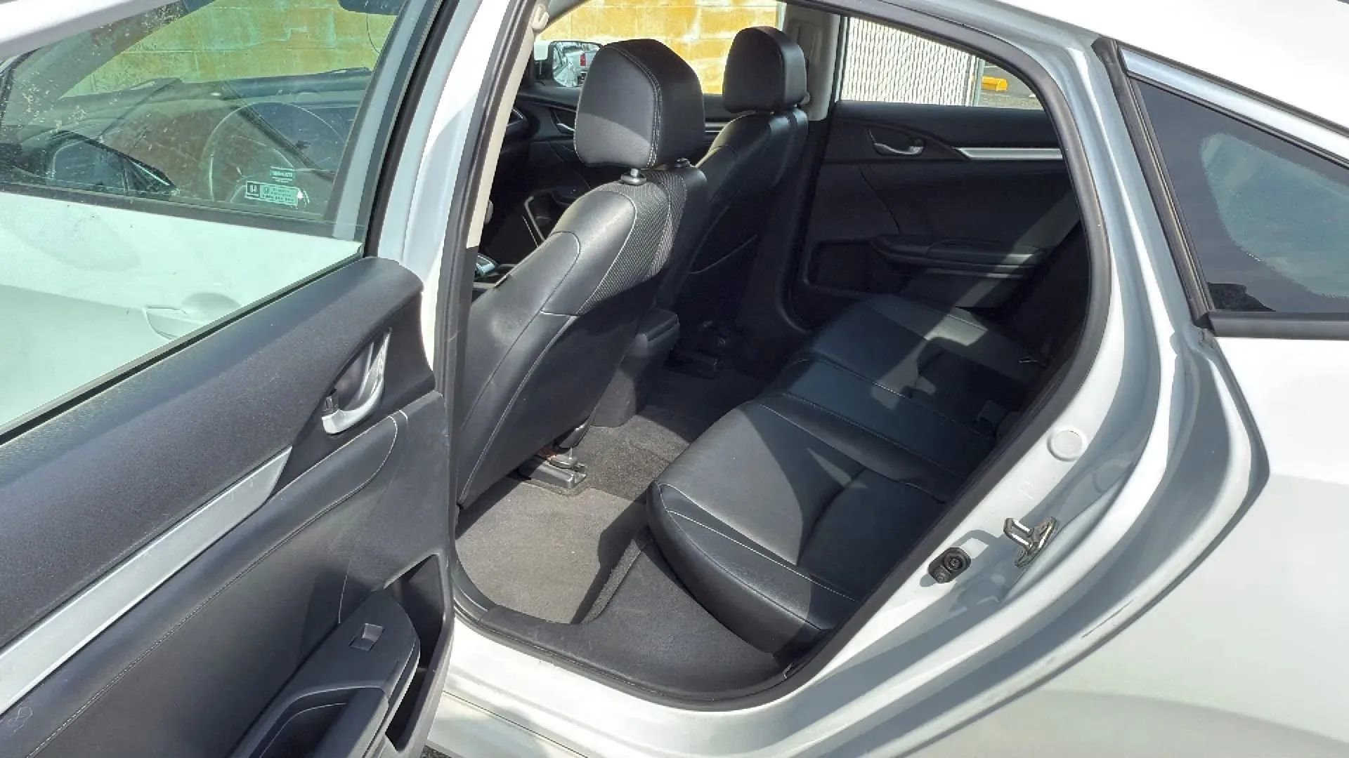 Used 2020 Honda Civic EX-L image 26