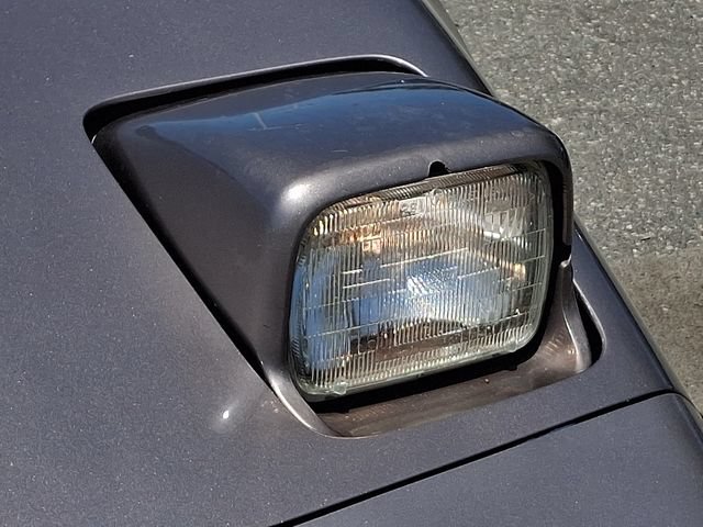Used 1989 Chevrolet Corvette Convertible RWD image 21