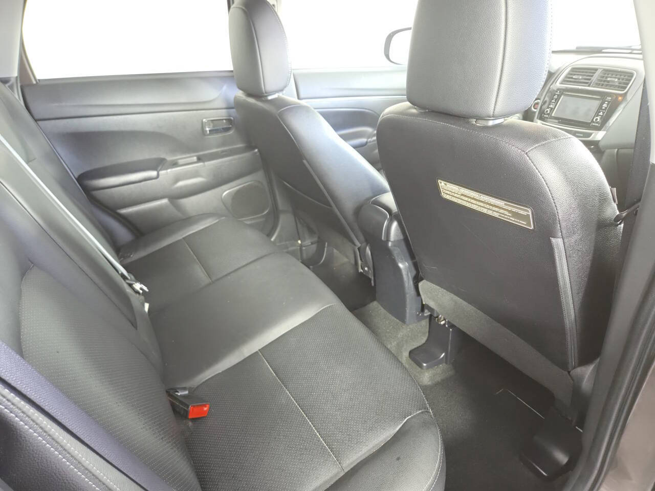 Used 2017 Mitsubishi Outlander Sport SEL AWD/4WD image 29