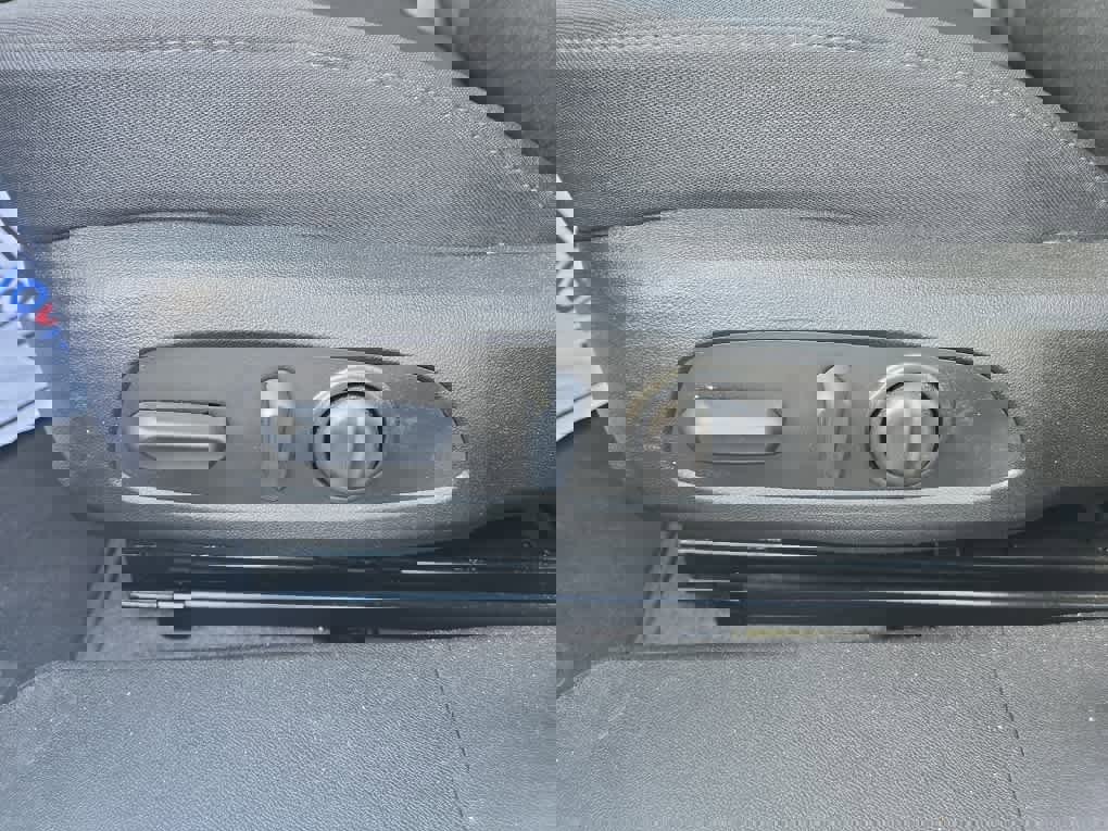 New 2025 Chevrolet Malibu LT FWD image 14