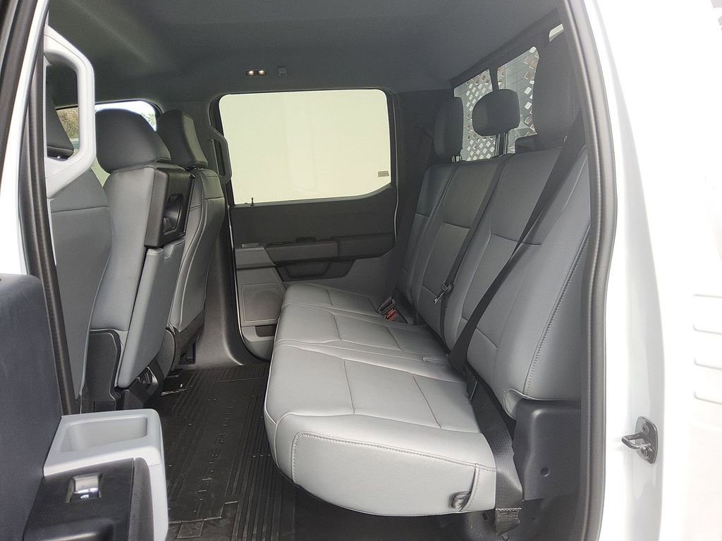 New 2026 Ford F550 4x4 Crew Cab Super Duty image 15