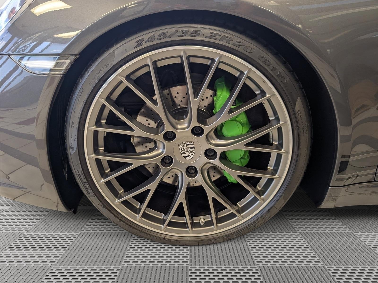 Used 2017 Porsche 911 Carrera RWD image 7