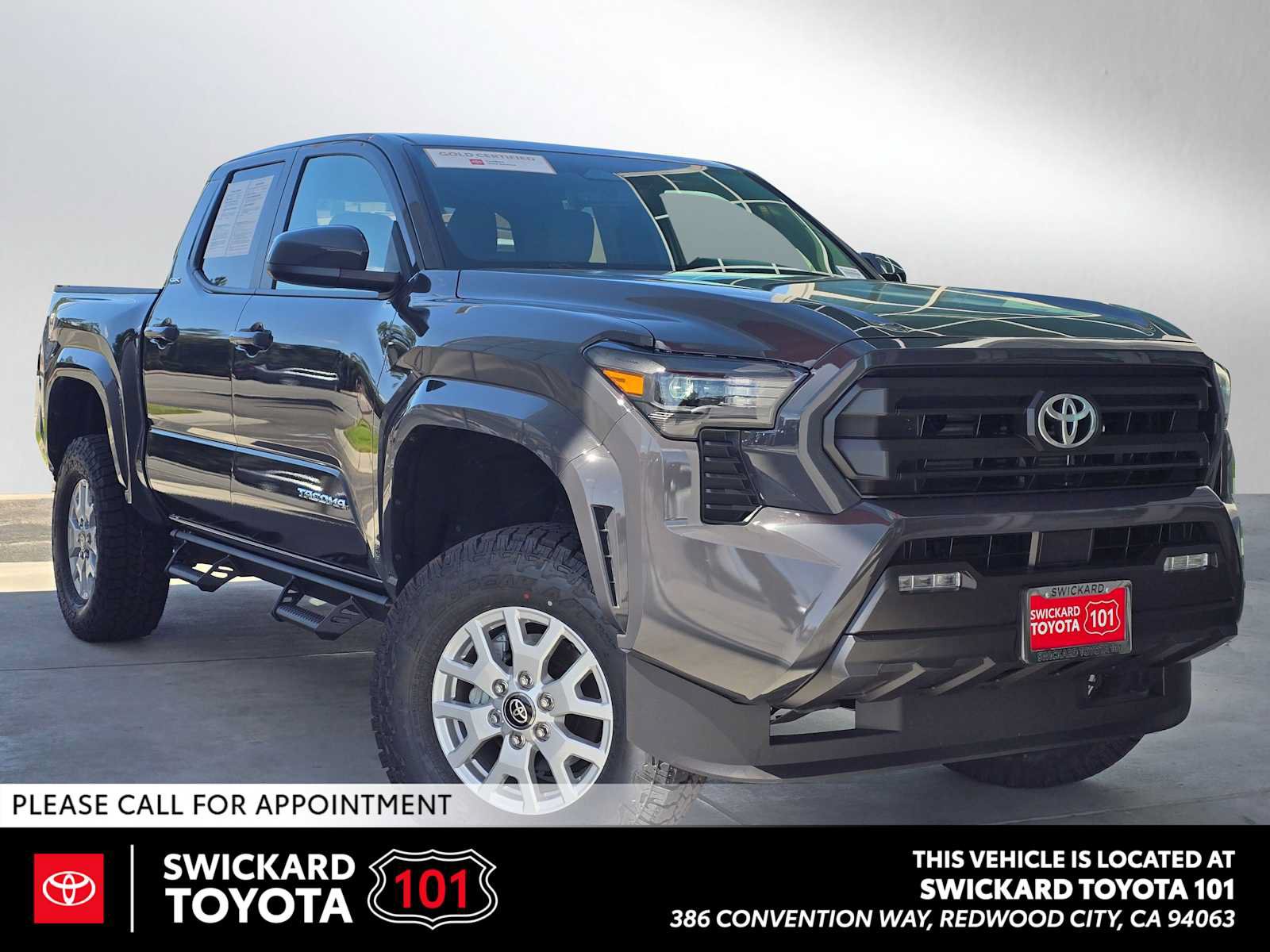 Used 2025 Toyota Tacoma SR5 AWD/4WD image 1
