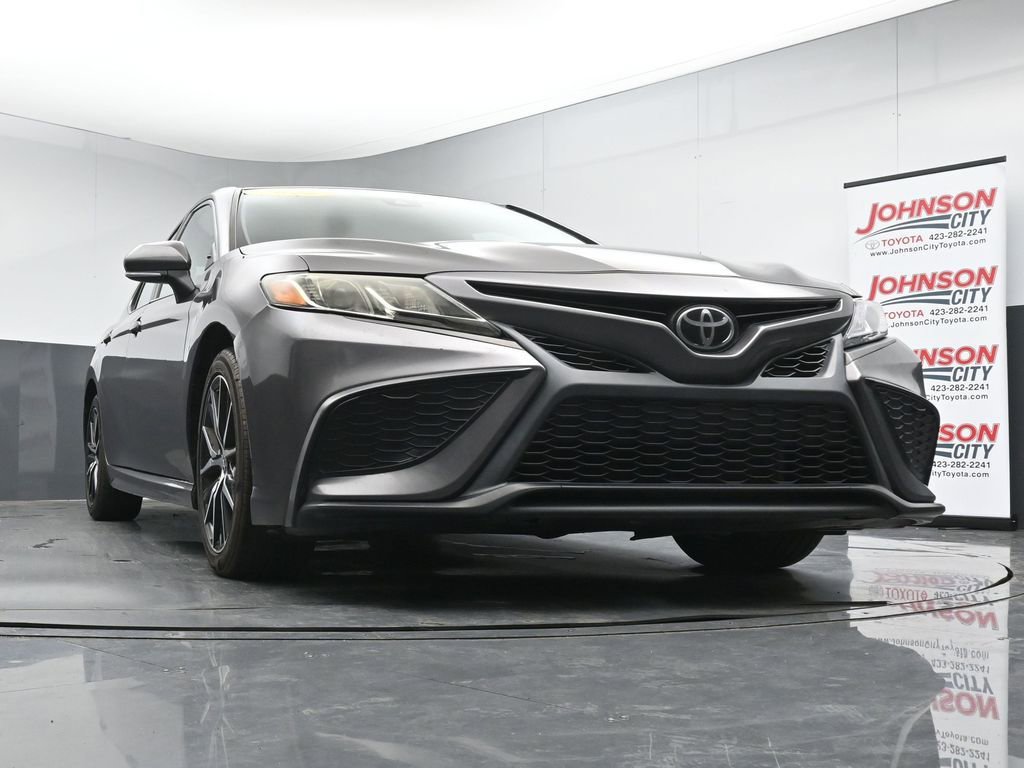 Used 2022 Toyota Camry SE FWD image 33