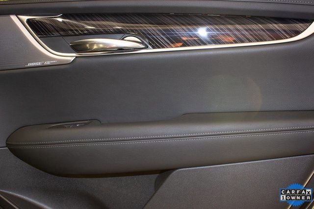 Used 2025 Cadillac XT6 Premium Luxury image 14