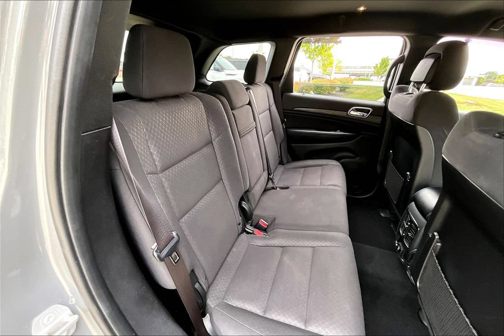 Used 2019 Jeep Grand Cherokee Laredo AWD/4WD image 29