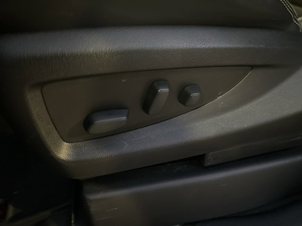 Used 2019 GMC Yukon Denali w/ Denali Ultimate Package image 10