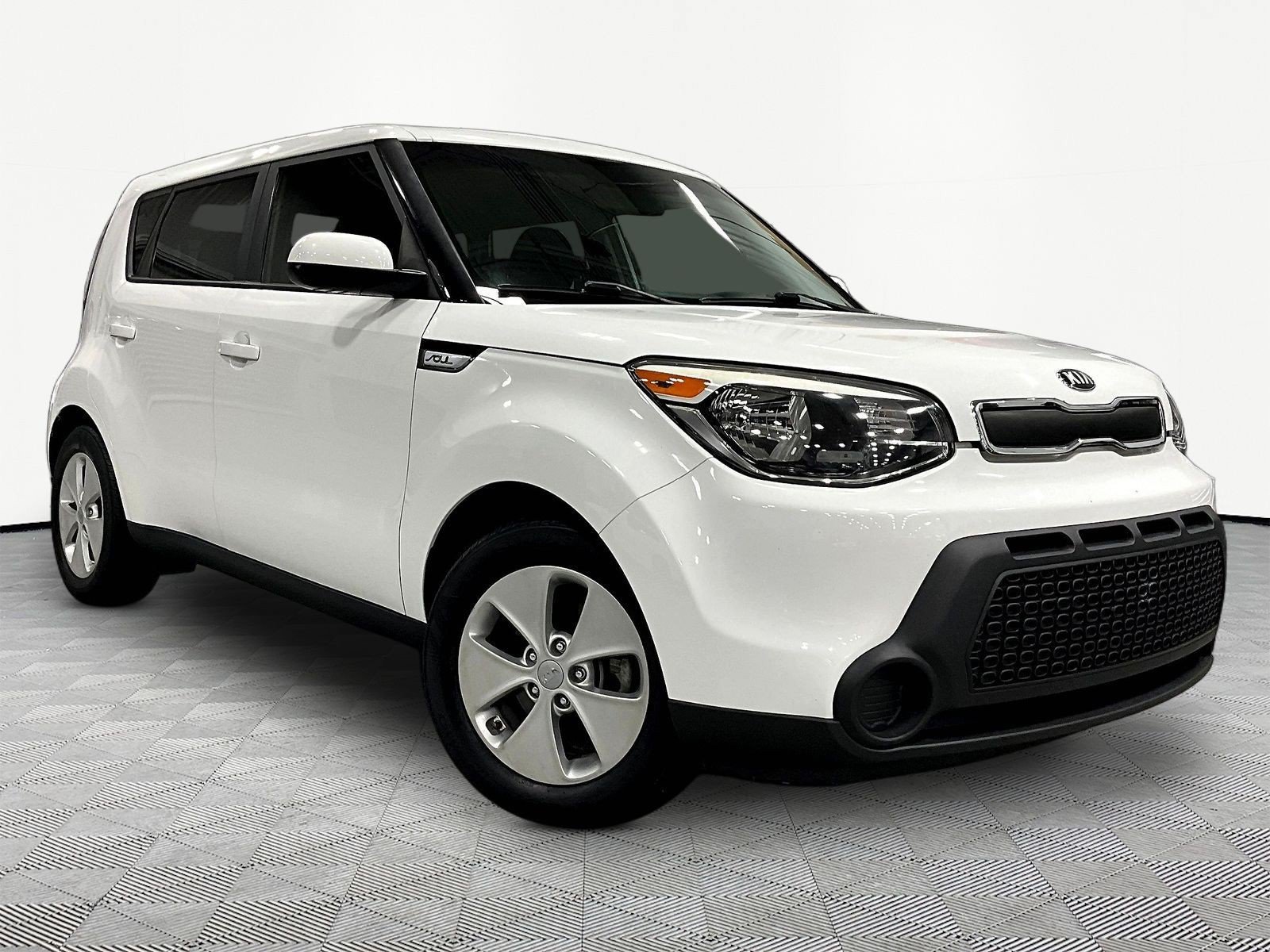Used 2016 Kia Soul FWD image 3