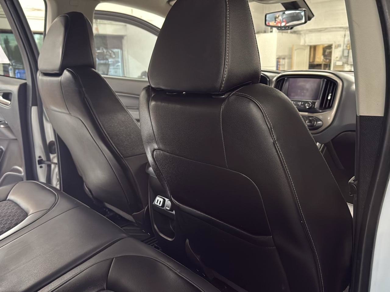 Used 2017 Chevrolet Colorado Z71 AWD/4WD image 44