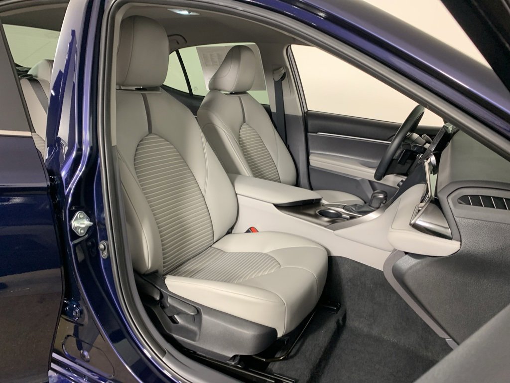 Used 2022 Toyota Camry SE image 37