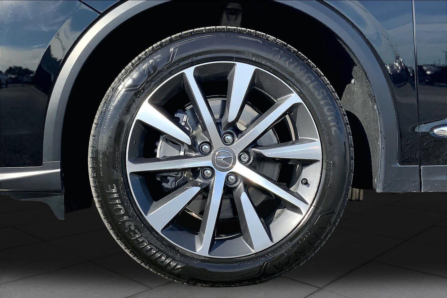 Used 2025 Acura MDX w/ Technology Package AWD/4WD image 10