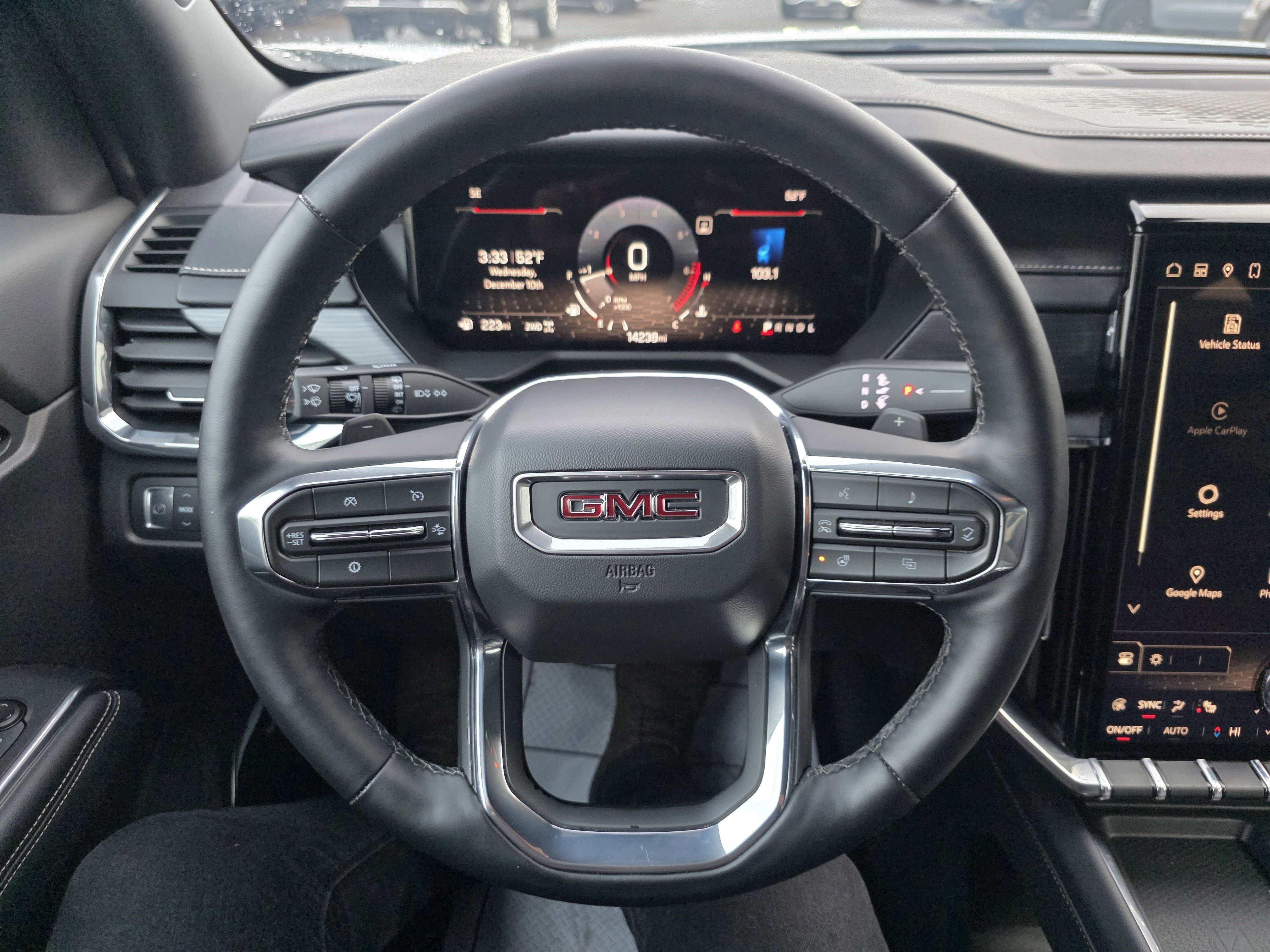 Used 2025 GMC Acadia Elevation image 15