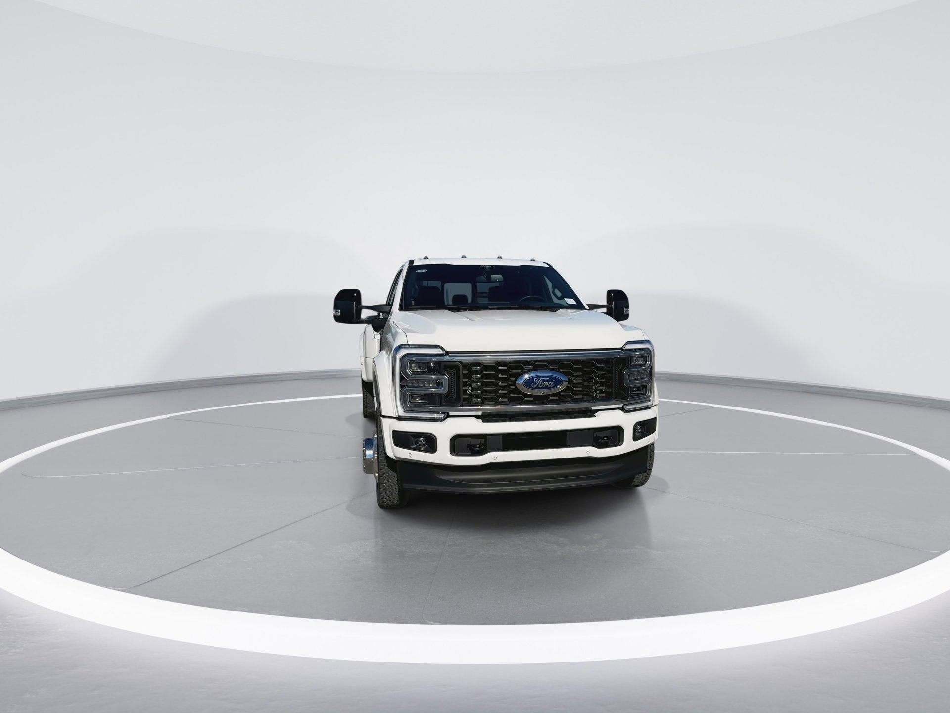 Certified 2025 Ford F450 Platinum image 4