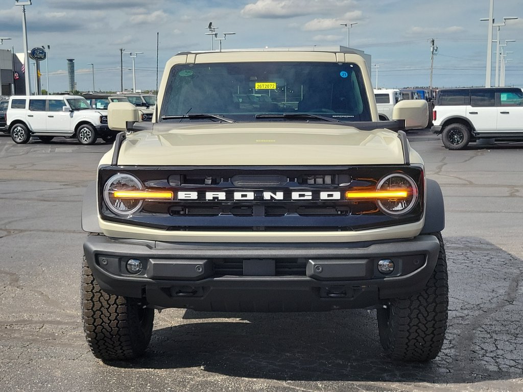 New 2026 Ford Bronco Outer Banks w/ Sasquatch Package AWD/4WD image 2