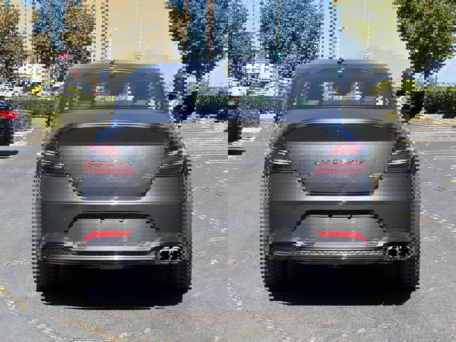 Used 2023 Genesis G70 2.0T image 4