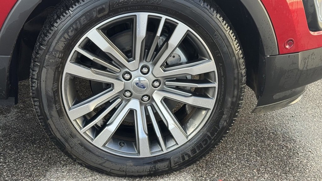 Used 2017 Ford Explorer Platinum image 5