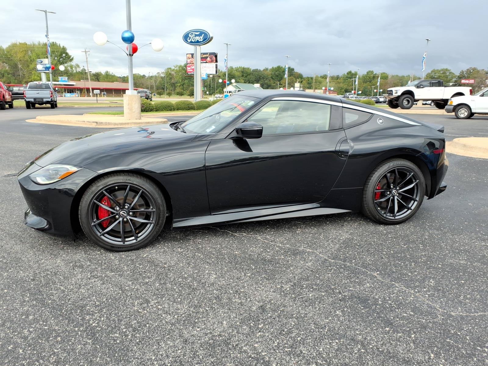 Used 2024 Nissan Z Performance w/ Floor Mat Package RWD image 3