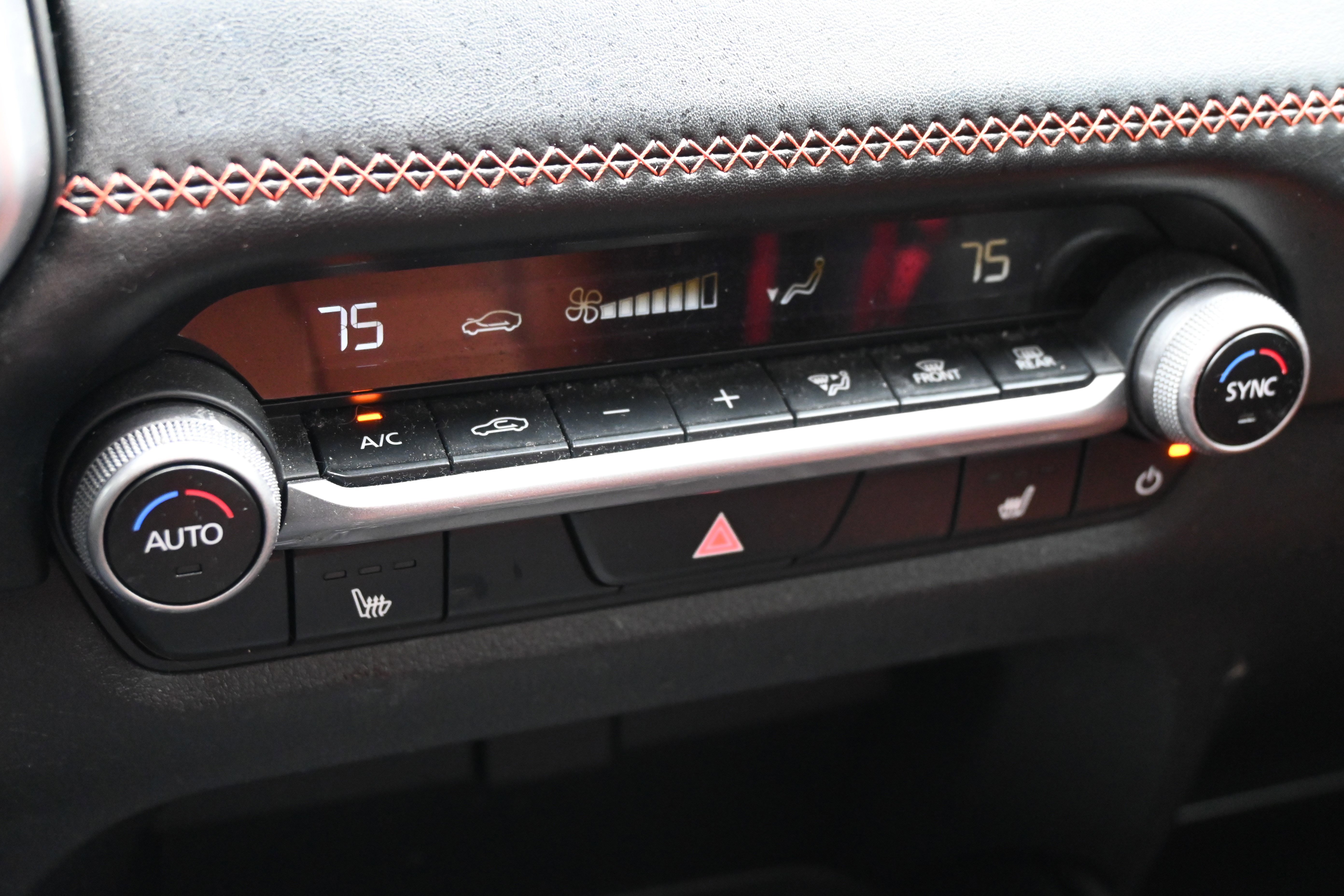 Used 2024 MAZDA CX-50 Meridian Edition image 22