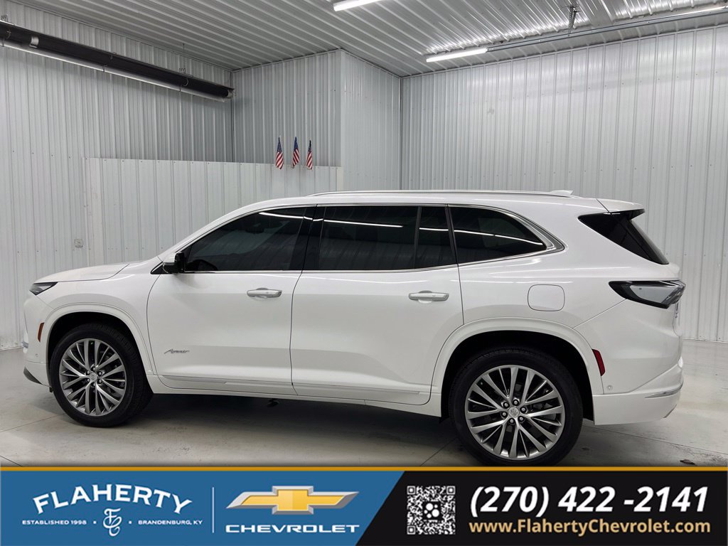 Used 2025 Buick Enclave Avenir w/ Super Cruise Package AWD/4WD image 5