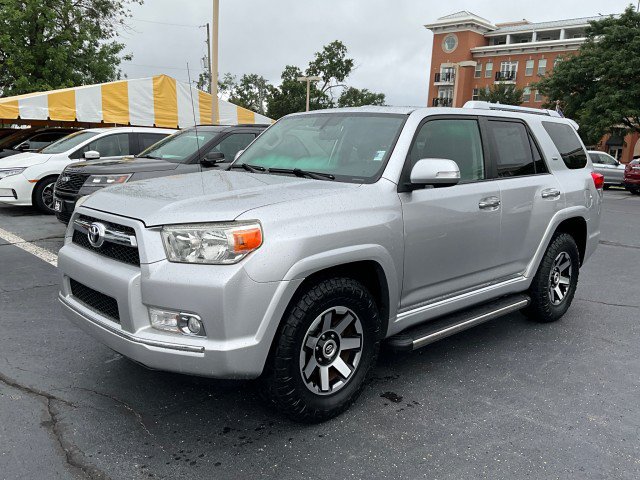 Used 2011 Toyota 4Runner SR5 w/ Premium Pkg w/Leather RWD image 3