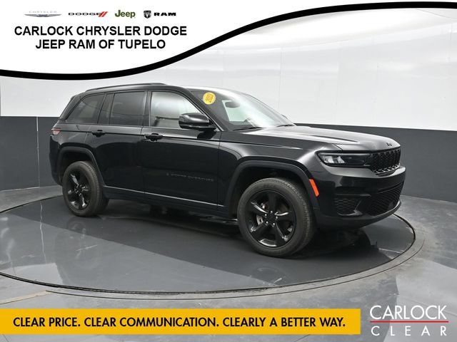 Used 2023 Jeep Grand Cherokee Altitude AWD/4WD image 6