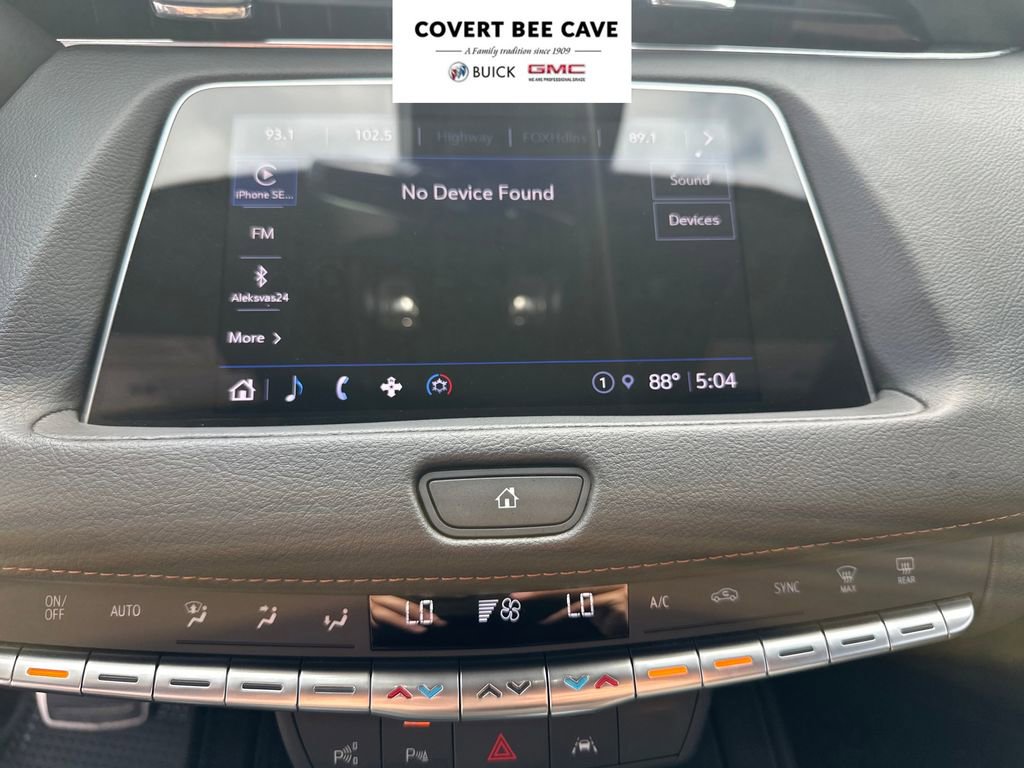 Used 2023 Cadillac XT4 Sport w/ Enhanced Visibility Package image 19