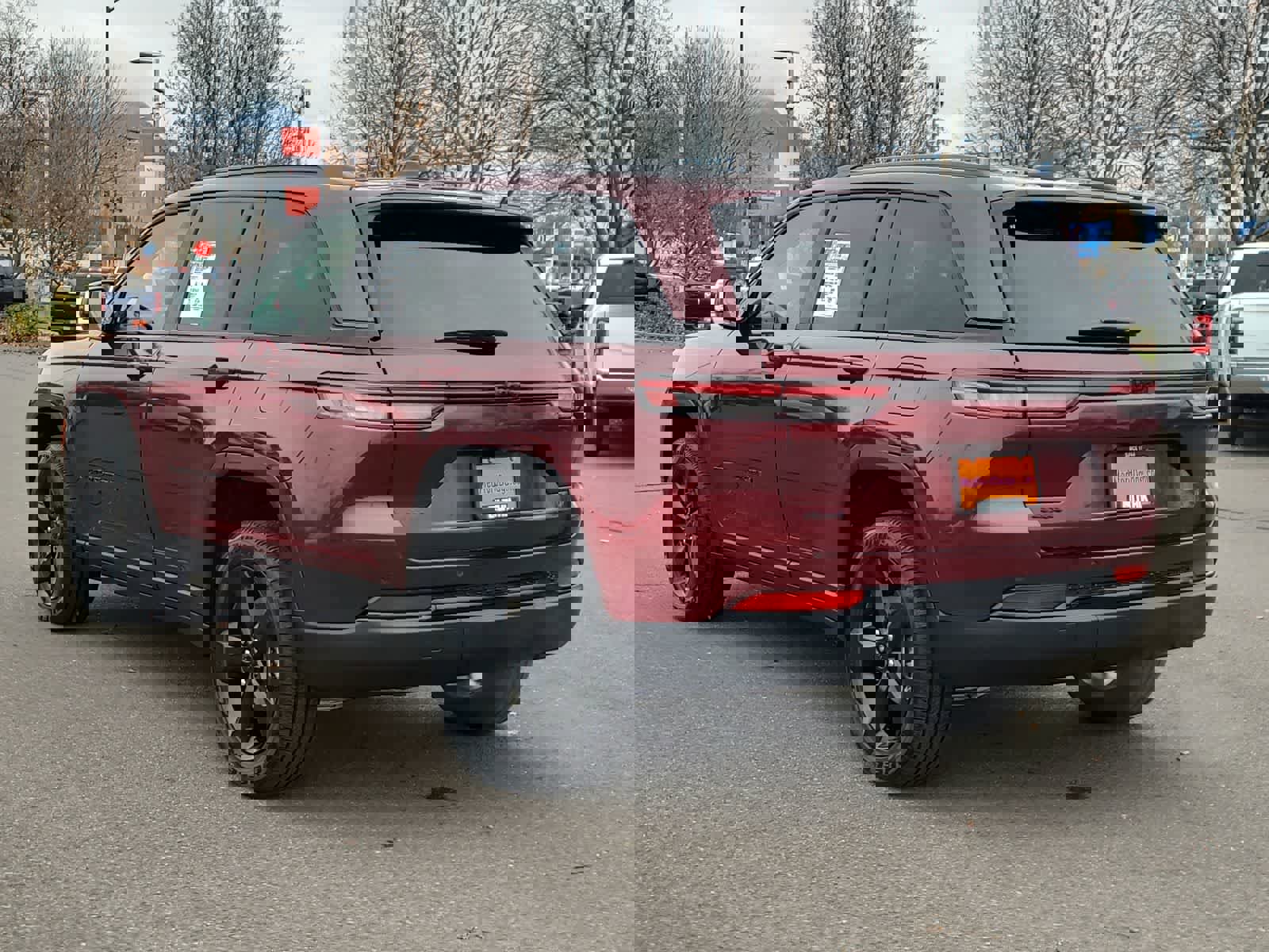 New 2025 Jeep Grand Cherokee Altitude image 12