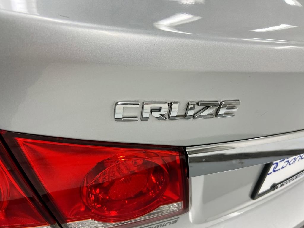 Used 2014 Chevrolet Cruze LT FWD image 19