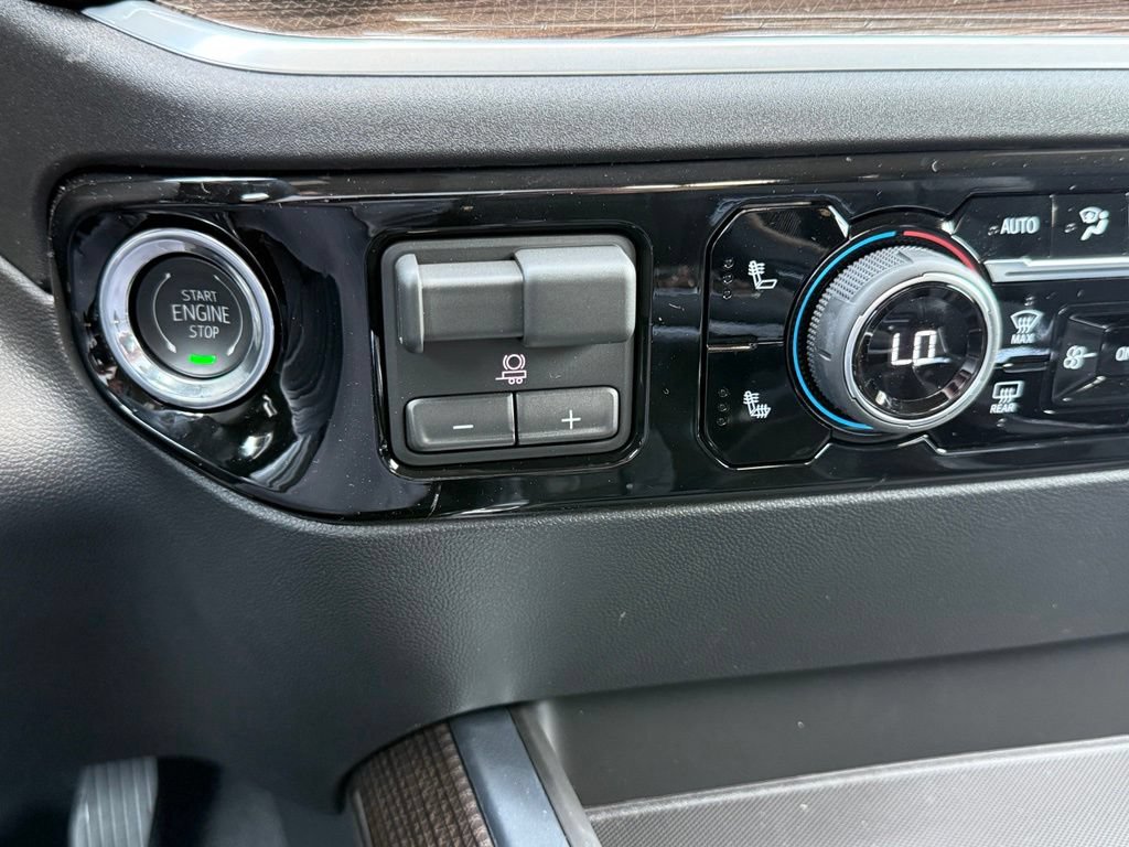 New 2026 Chevrolet Silverado 1500 LT w/ Z71 Off-Road Package AWD/4WD image 60