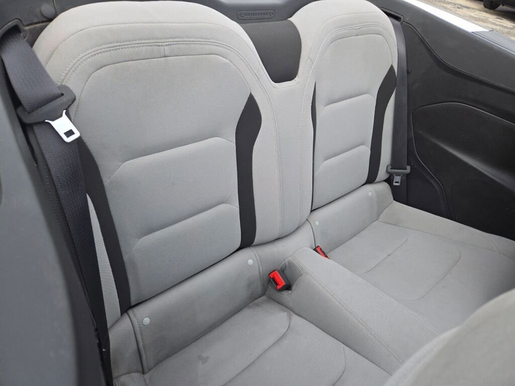 Used 2023 Chevrolet Camaro LT RWD image 8