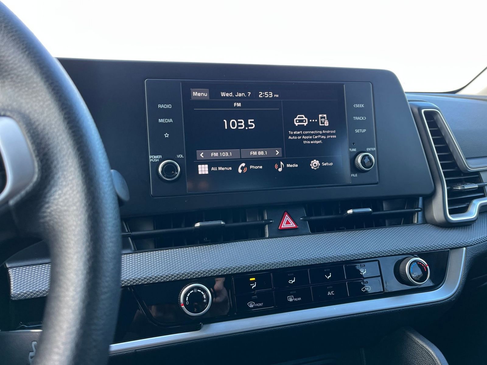 Used 2025 Kia Sportage LX image 20