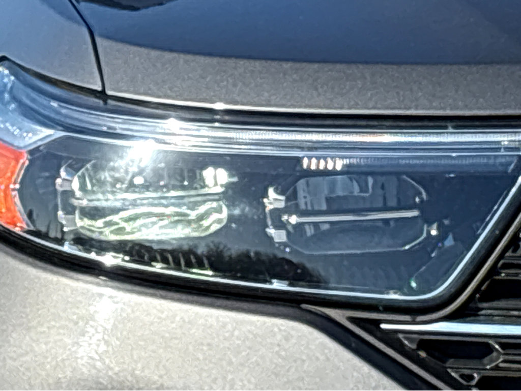 Used 2024 Ford Explorer XLT w/ Equipment Group 202A image 20