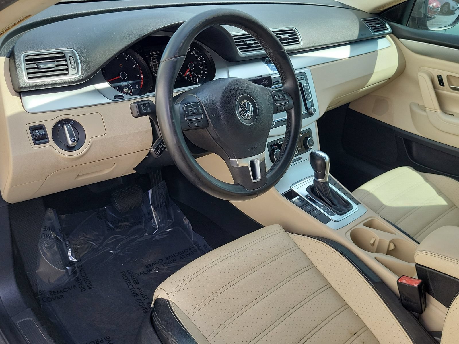 Used 2012 Volkswagen CC Sport FWD image 9