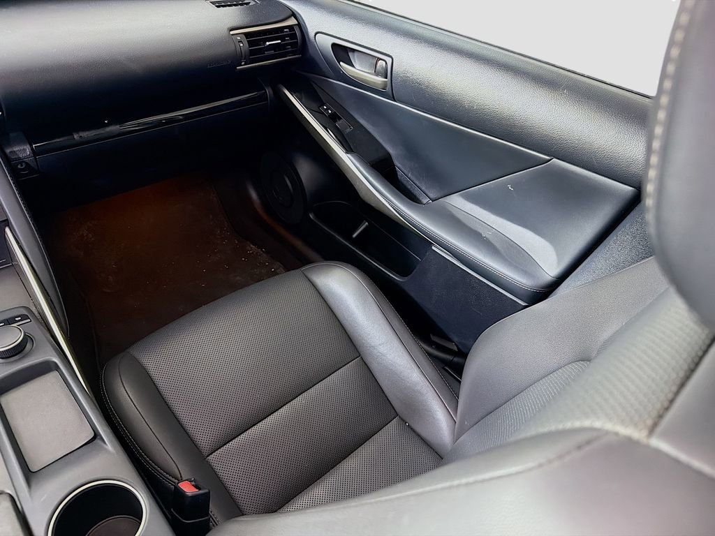 Used 2017 Lexus IS 200t image 27