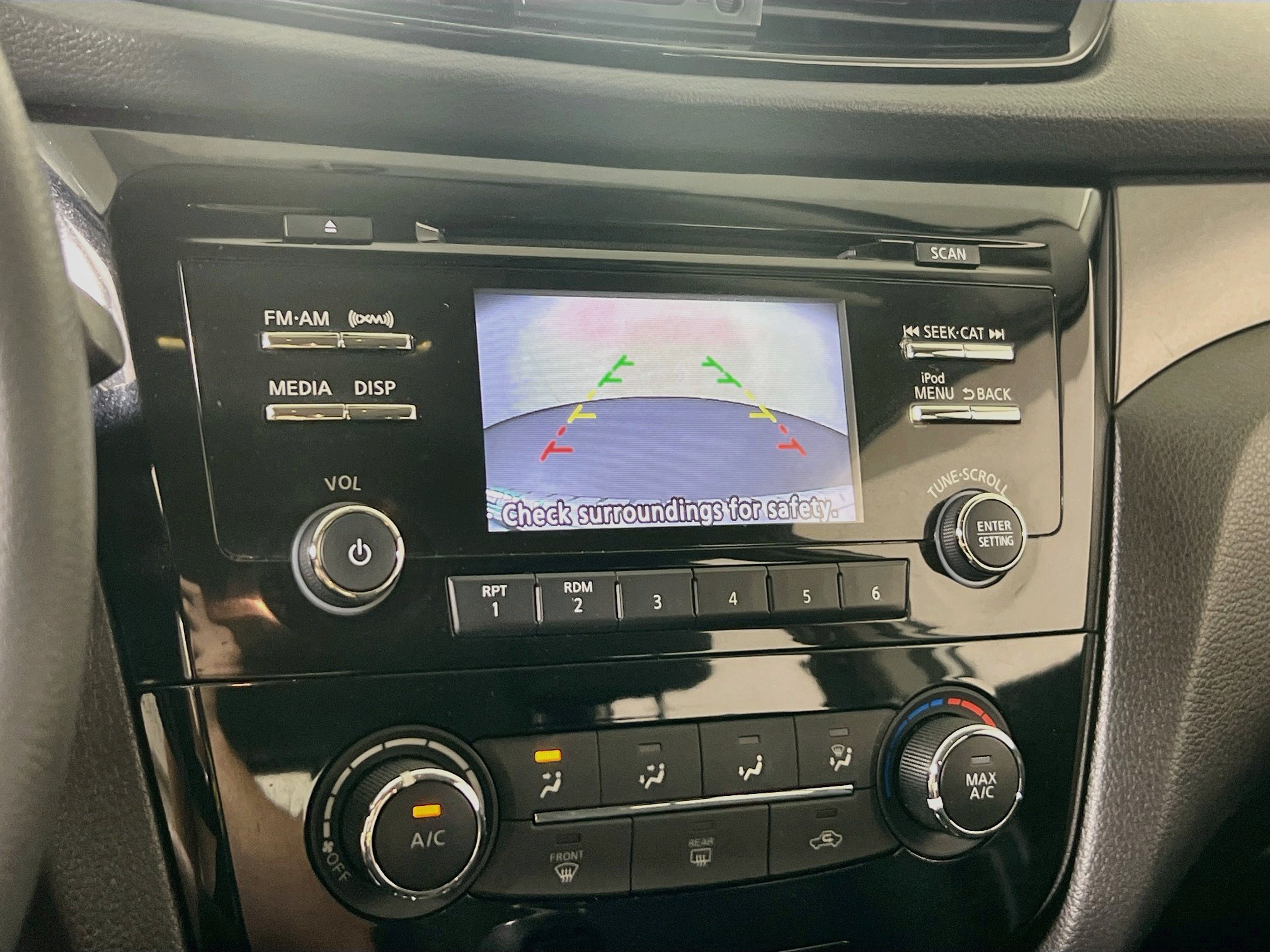 Used 2018 Nissan Rogue Sport S w/ S Appearance Package AWD/4WD image 13