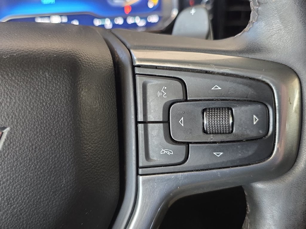 Used 2023 Chevrolet Silverado 1500 LTZ AWD/4WD image 17