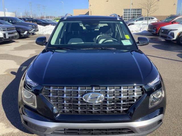 Certified 2026 Hyundai Venue SEL image 3