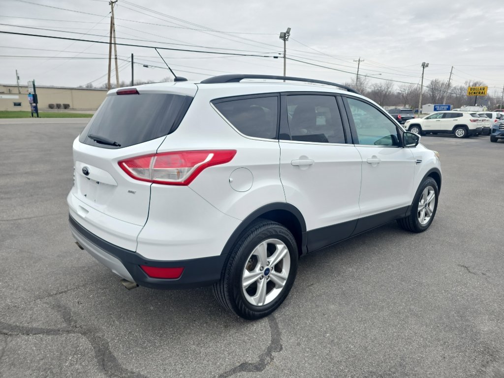 Used 2015 Ford Escape SE w/ Equipment Group 201A image 6