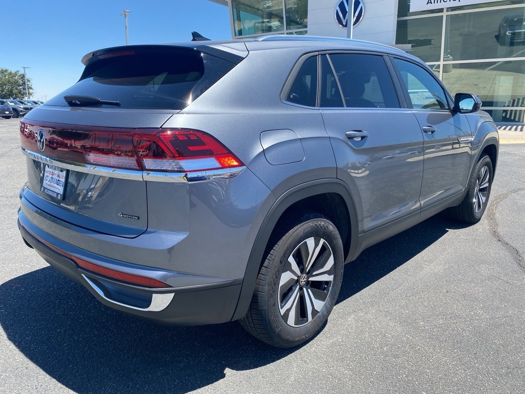New 2025 Volkswagen Atlas Cross Sport SE image 7