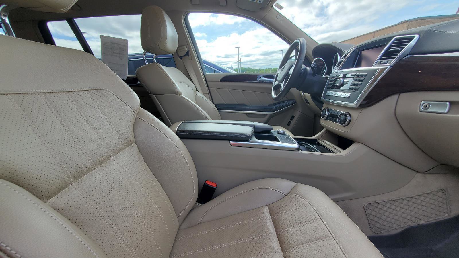 Used 2014 Mercedes-Benz GL 450 4MATIC image 4