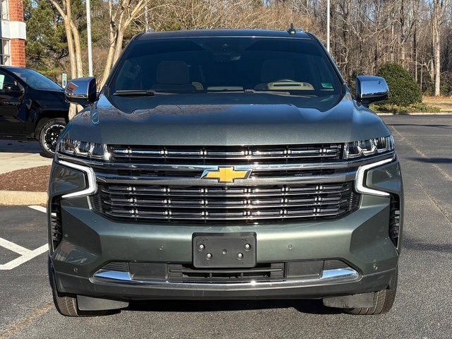 Used 2024 Chevrolet Suburban Premier w/ Advanced Technology Package image 3
