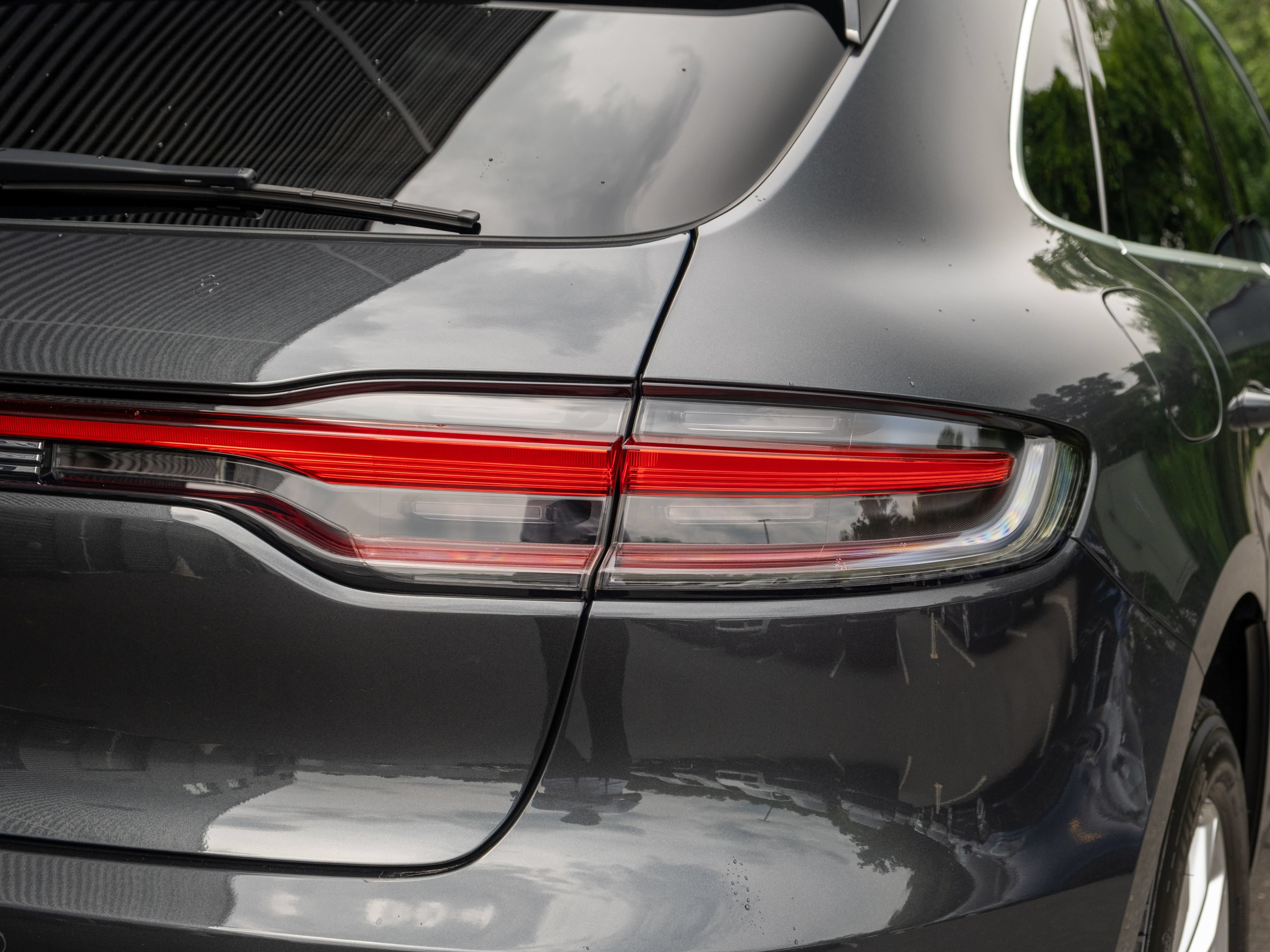 Certified 2023 Porsche Macan AWD/4WD image 21