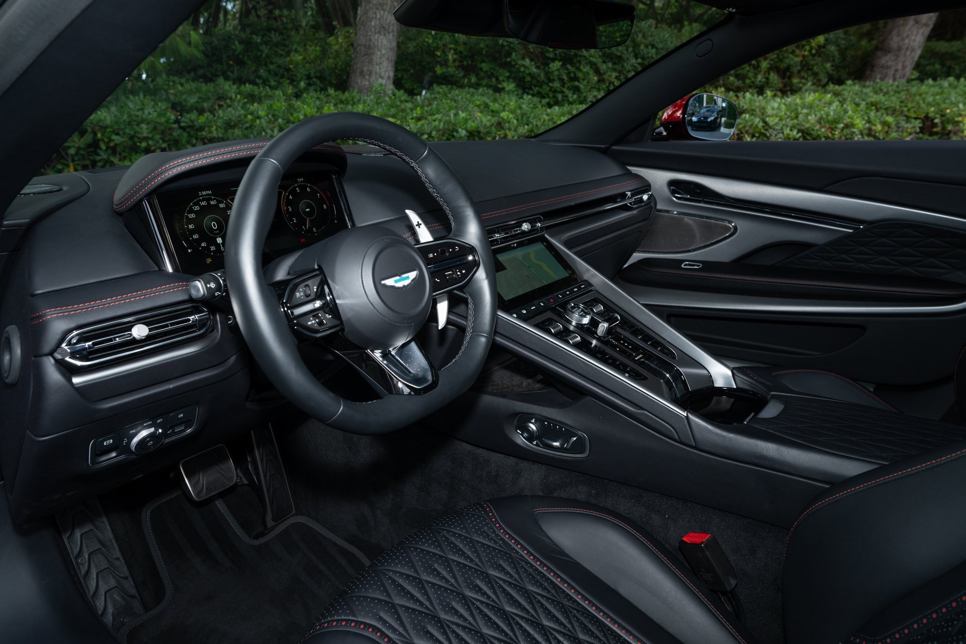 Used 2024 Aston Martin DB12 Coupe image 14