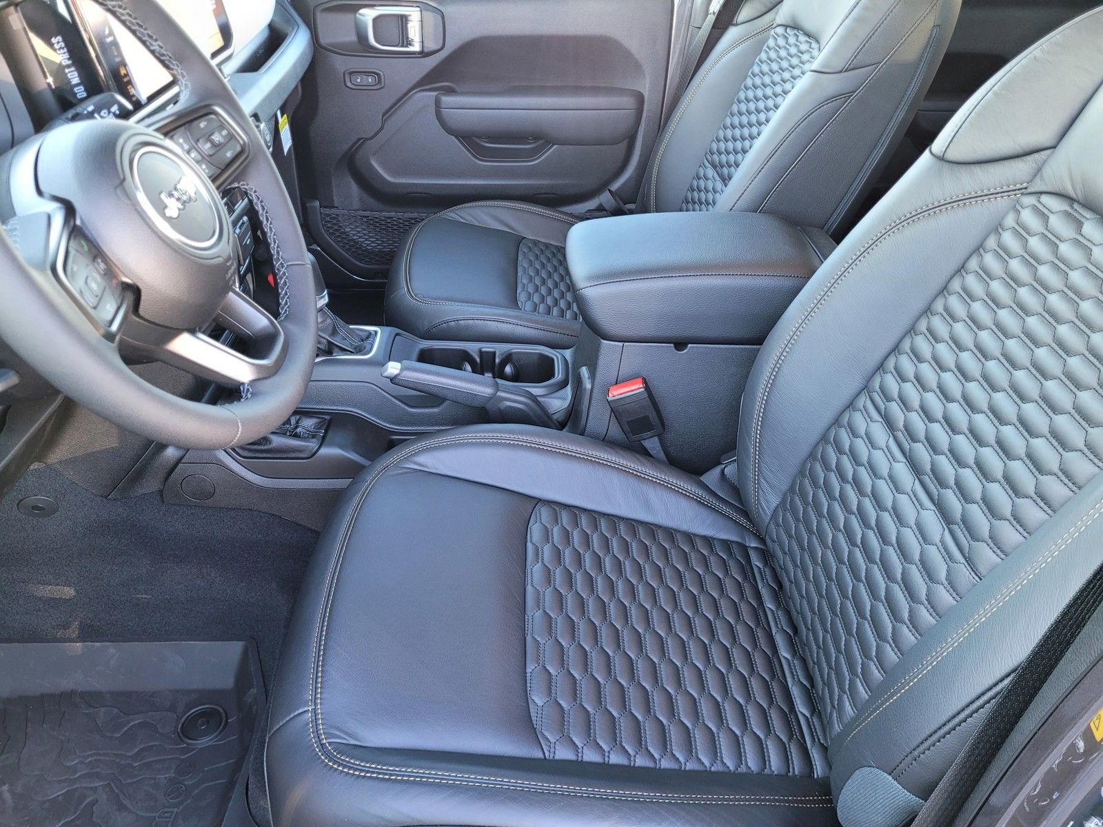 New 2026 Jeep Wrangler Unlimited Sport AWD/4WD image 15