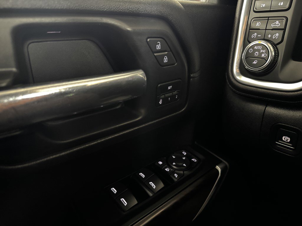 Used 2021 GMC Sierra 2500 SLT w/ SLT Premium Package image 38