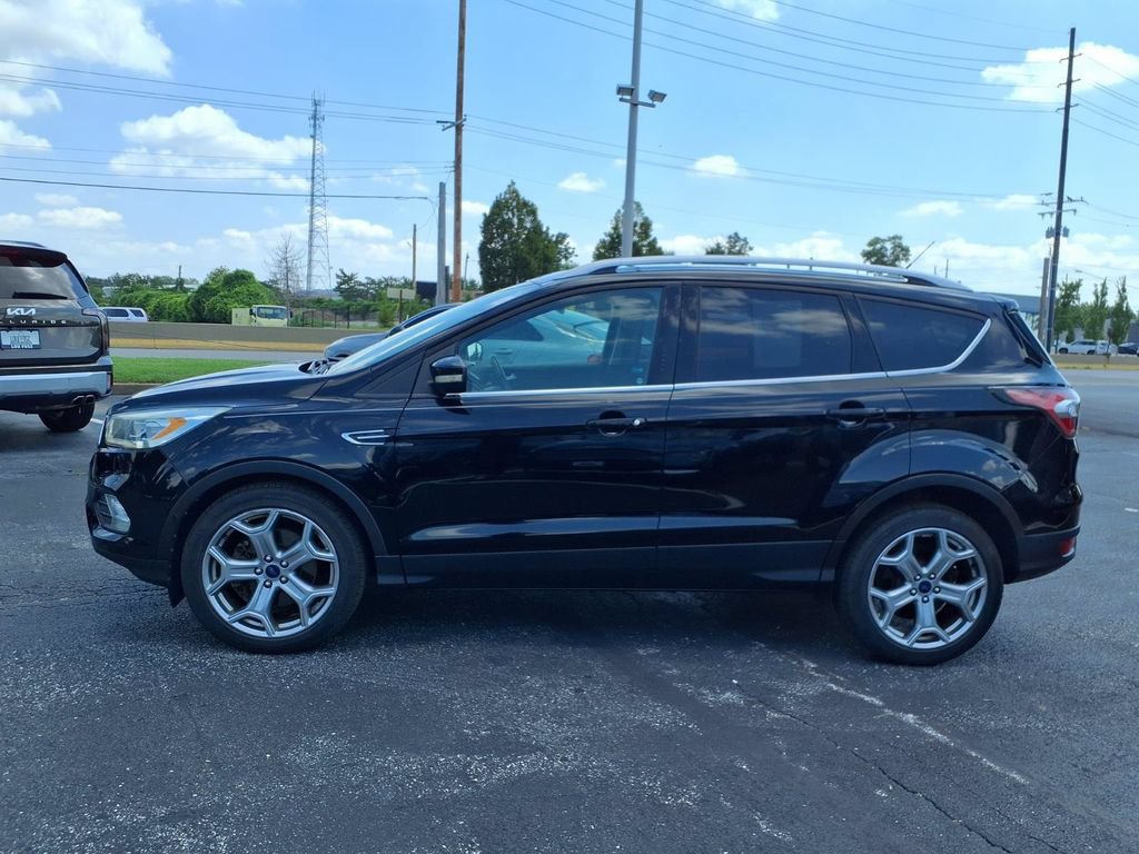 Used 2017 Ford Escape Titanium w/ Equipment Group 301A AWD/4WD image 23