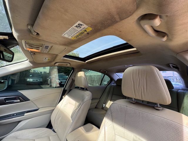 Used 2017 Honda Accord Touring image 27