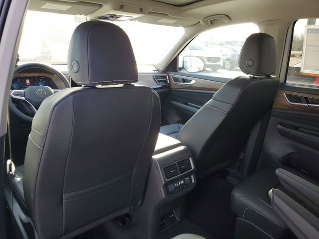 New 2026 Volkswagen Atlas SE image 14