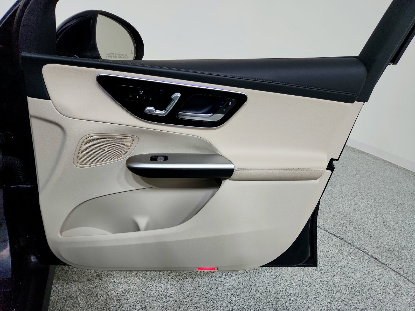 Certified 2024 Mercedes-Benz GLC 300 4MATIC image 23